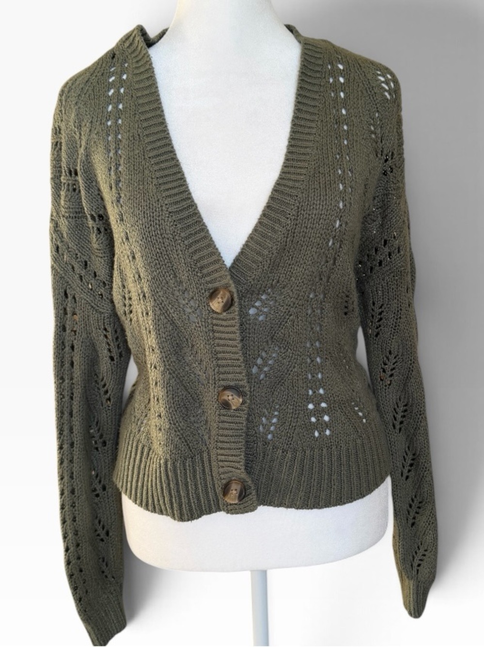 American Eagle Outfitters Olive V-Neck Open-Knit Button Cardigan size Medium